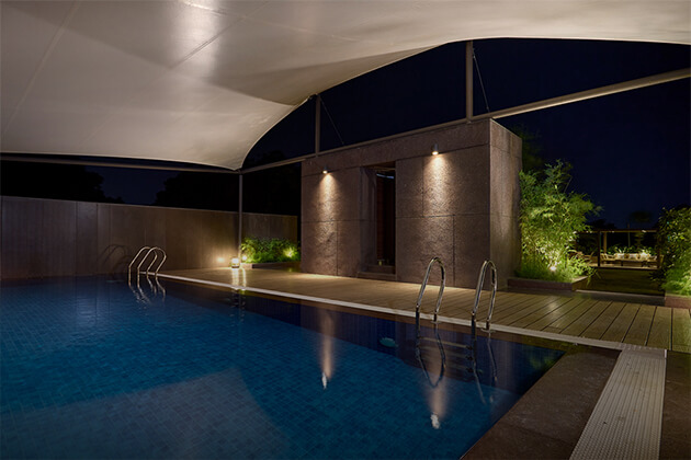 3 bhk flat with swimming pool